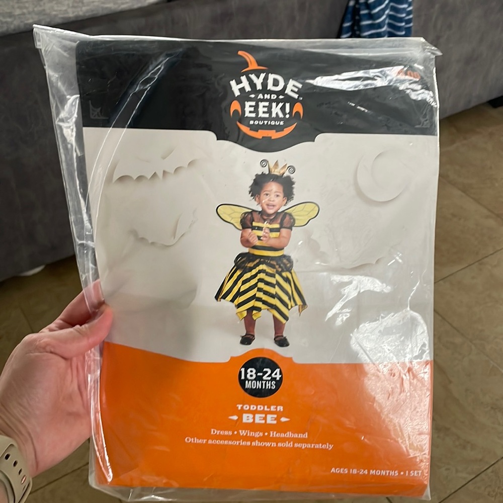 Bee costume